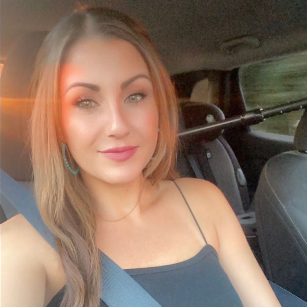 Meet your Posher, Vanessa